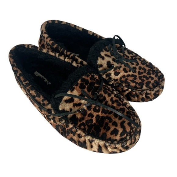 TORRID Faux Fur Leopard Print Bow Moccasin Slippers, (WW) Size 9 - Picture 7 of 8